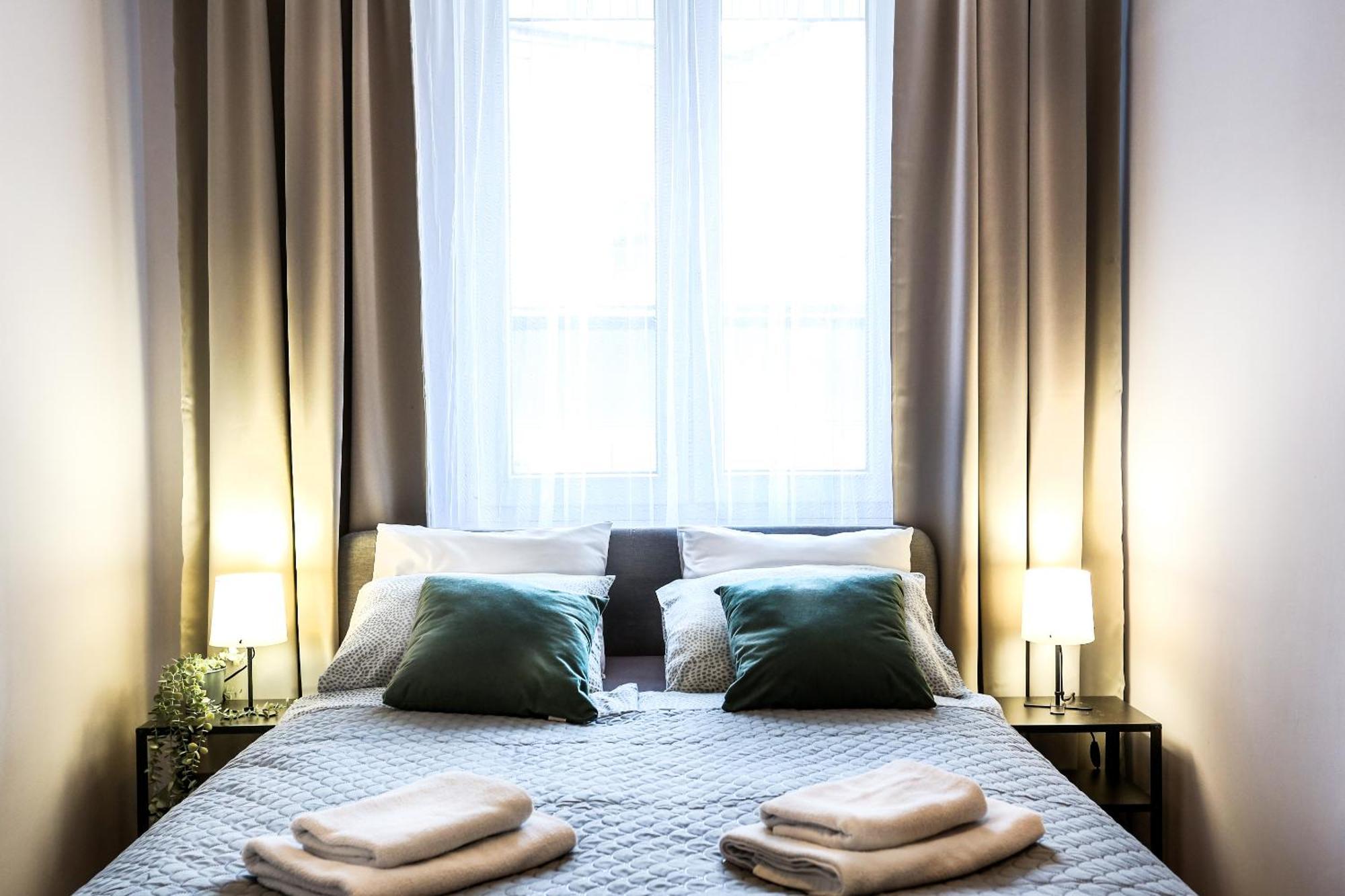 Fully-furnished With Air Conditioning For Families, Cracow Old Town *