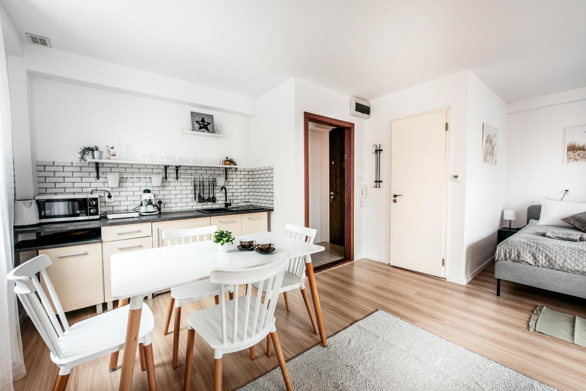 Fully-furnished With Air Conditioning For Families, Cracow Old Town