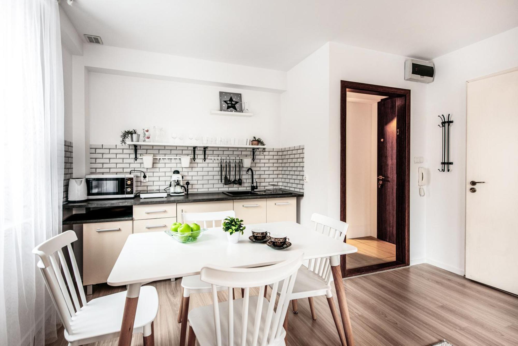 Fully-furnished With Air Conditioning For Families, Cracow Old Town Apartament *